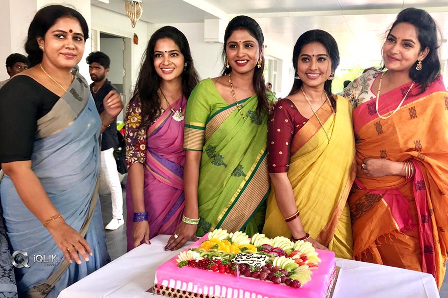 Madhumitha-in-VVR-Special-Gallery